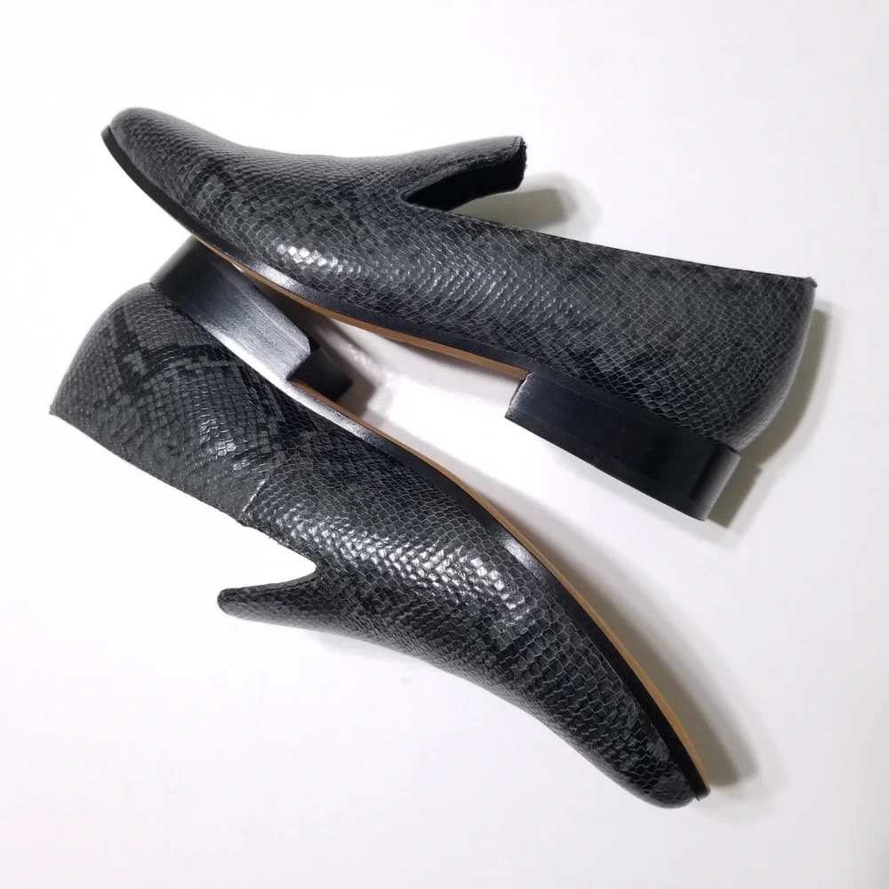 Vince grey—a footbed pet